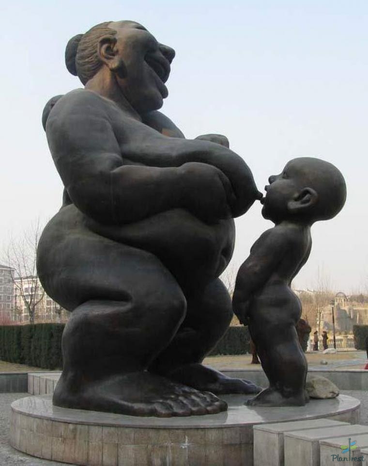 Памятник матери в Пекине