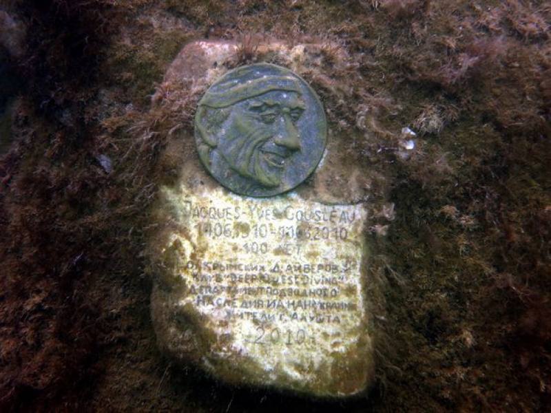 Подводный памятник Кусто